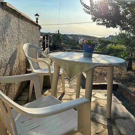 Дом отдыха Yourlittlemiracle-panoramicview+firepit+garden+bbq