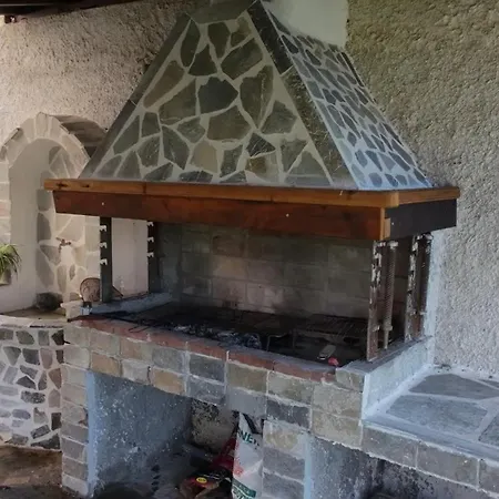 Yourlittlemiracle-panoramicview+firepit+garden+bbq *