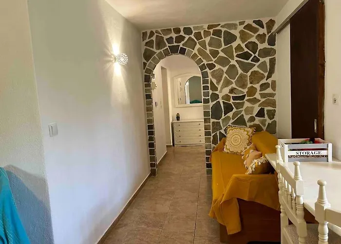 Vakantiehuis Yourlittlemiracle-panoramicview+firepit+garden+bbq