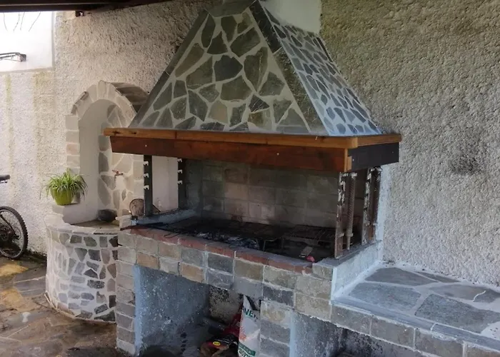 Yourlittlemiracle-panoramicview+firepit+garden+bbq *